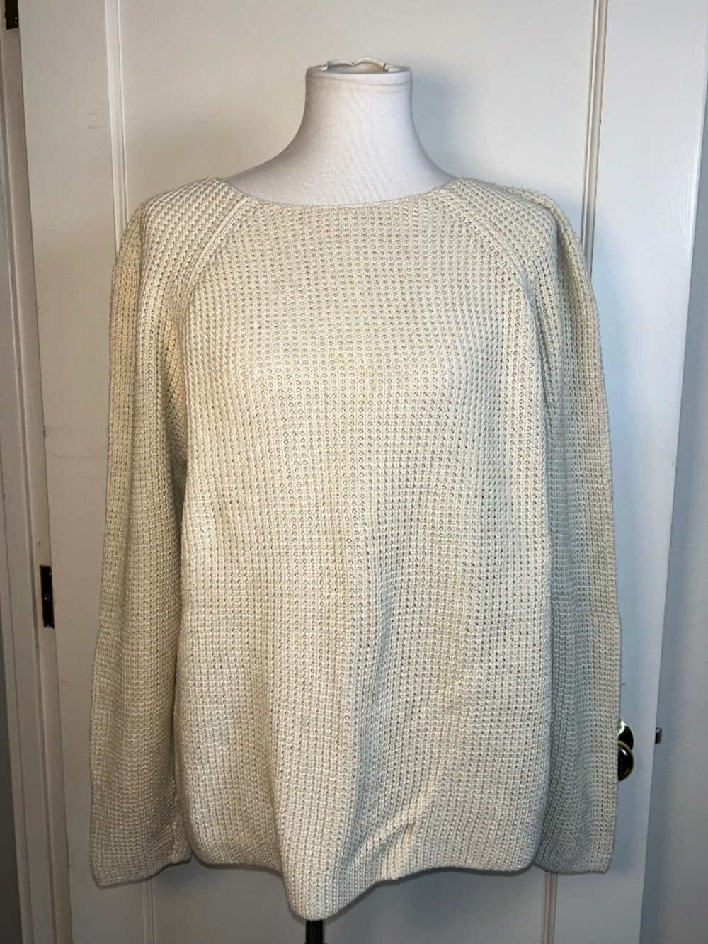 Vince 100% Cotton open neck sweater cream color size X Large Fall